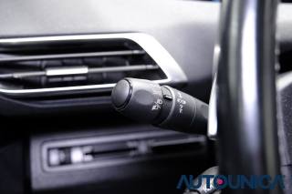 PEUGEOT 3008 usata, con Leve al volante