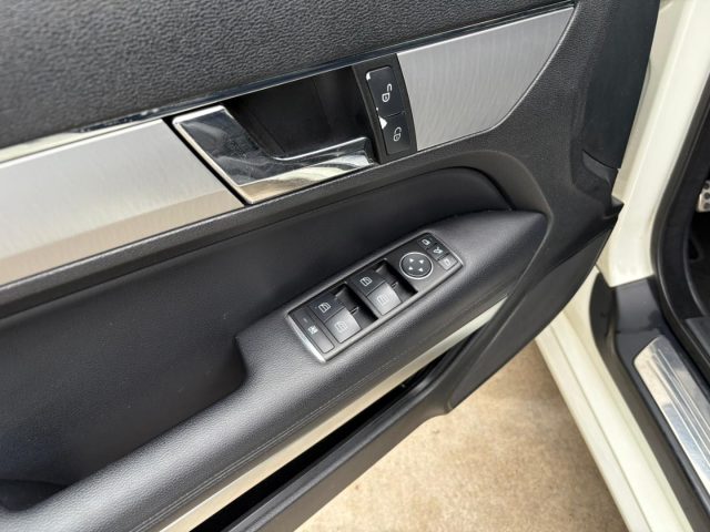 MERCEDES-BENZ E 220 usata, con ESP