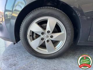 RENAULT Megane usata, con Volante multifunzione