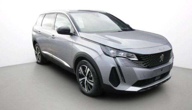 PEUGEOT 5008 usata, con Vetri oscurati