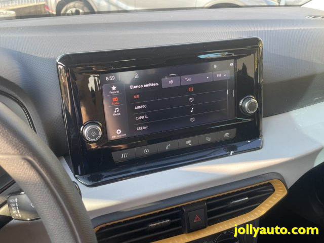 SEAT Arona usata, con Autoradio digitale