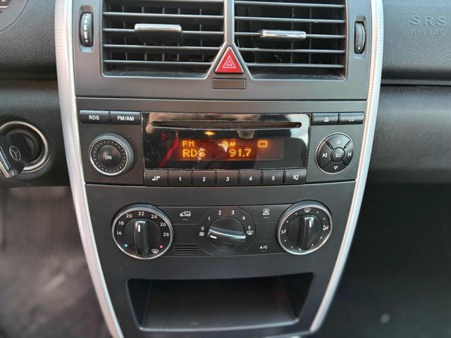 MERCEDES-BENZ A 180 usata, con Fendinebbia