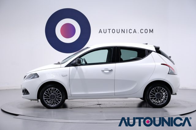 LANCIA Ypsilon usata, con ESP