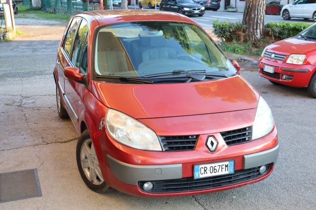 RENAULT Scenic usata 67