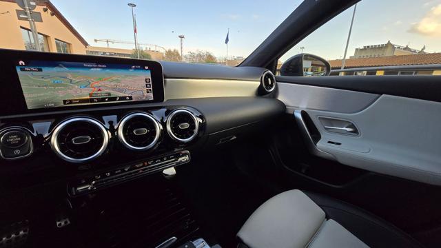 MERCEDES-BENZ A 180 usata, con Controllo automatico clima