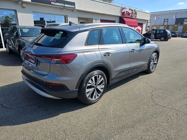 AUDI Q4 e-tron usata, con Airbag