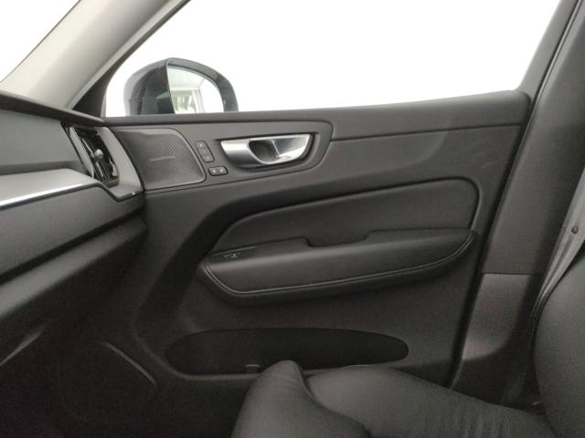 VOLVO XC60 usata, con Fari LED