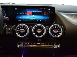 MERCEDES-BENZ GLA 200 usata, con Autoradio