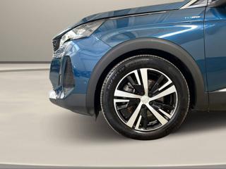 PEUGEOT 3008 usata, con Luci diurne