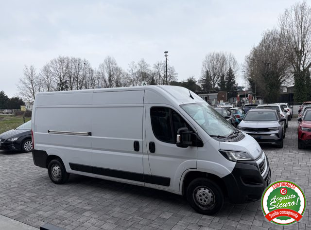 PEUGEOT Boxer usata, con Autoradio