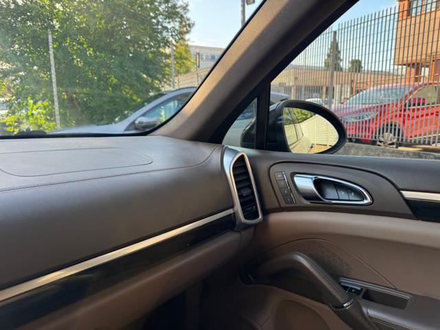 PORSCHE Cayenne usata, con Controllo trazione