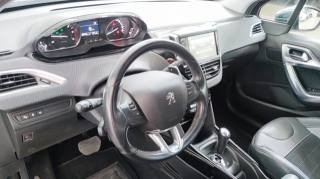 PEUGEOT 2008 usata, con Controllo automatico clima