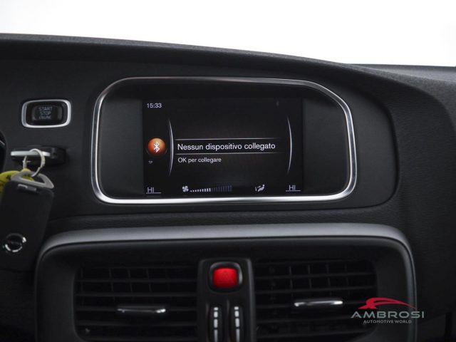 VOLVO V40 Cross Country usata 14