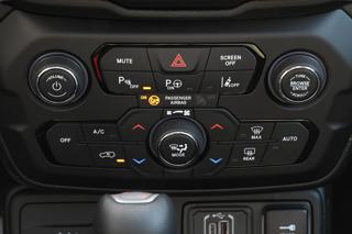 JEEP Renegade usata, con Park Distance Control