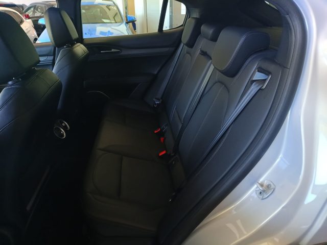 ALFA ROMEO Stelvio usata, con Interni in pelle