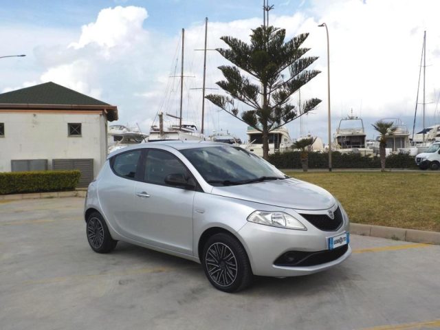 LANCIA Ypsilon usata, con ABS