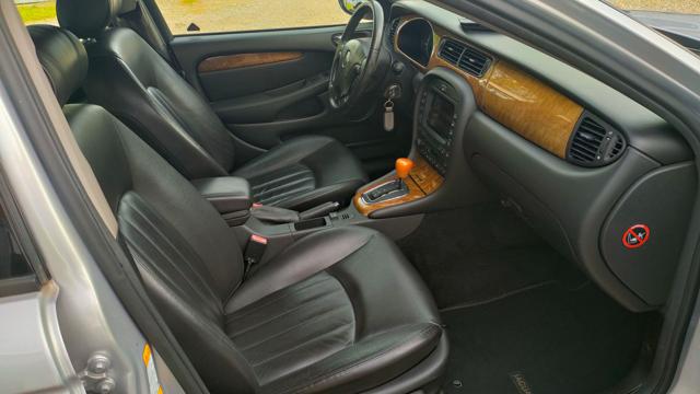 JAGUAR X-Type usata, con Lettore CD