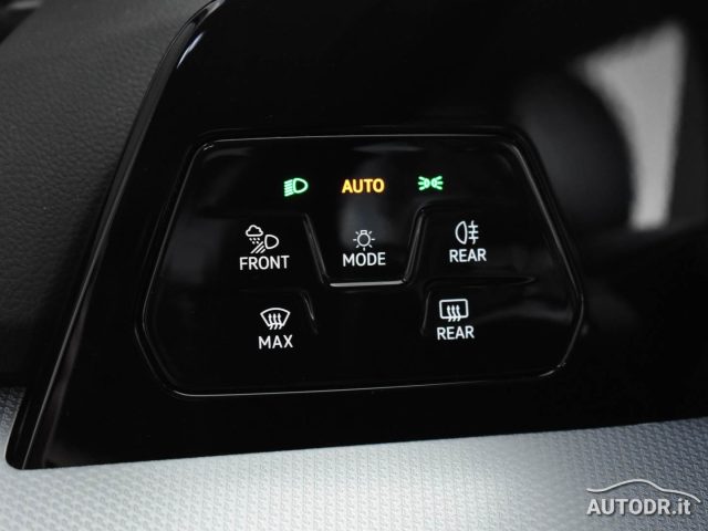 VOLKSWAGEN Golf usata, con Controllo vocale