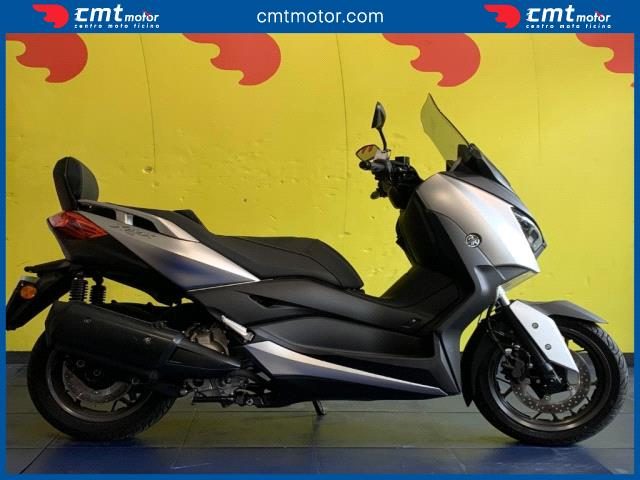 YAMAHA X-MAX 300 usata 0
