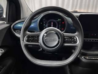FIAT 500e usata, con Sensori di parcheggio posteriori