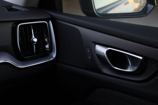 VOLVO V60 usata, con Luci diurne