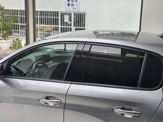 PEUGEOT 208 usata, con Boardcomputer