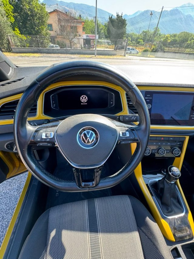 VOLKSWAGEN T-Roc usata, con Autoradio digitale