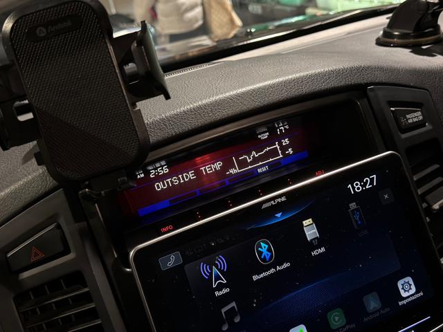 MITSUBISHI Pajero usata, con Touch screen