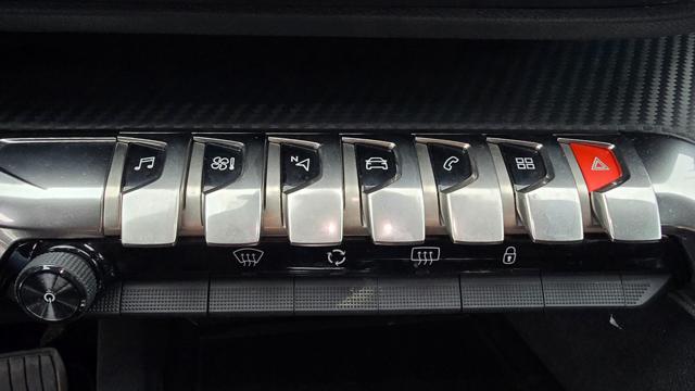 PEUGEOT 3008 usata, con Sistema di navigazione