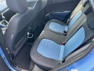 HYUNDAI i10 usata, con Specchietti laterali elettrici