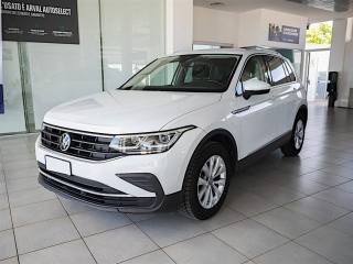 VOLKSWAGEN Tiguan 2.0 tdi 150 cv Life DSG 36 mesi di garanzia