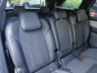PEUGEOT 5008 usata, con Leve al volante