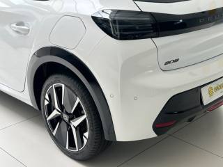 PEUGEOT 208 usata, con Cerchi in lega
