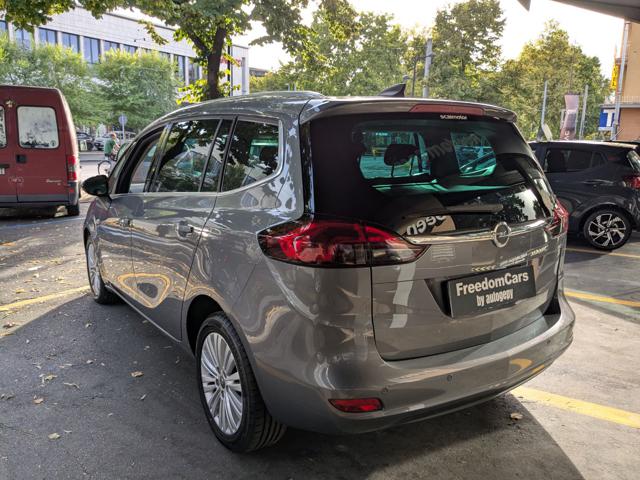 OPEL Zafira Tourer usata, con Chiusura centralizzata