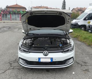 VOLKSWAGEN Golf usata, con Gancio traino