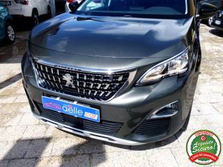 PEUGEOT 3008 usata, con Sensori di parcheggio posteriori