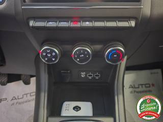 RENAULT Captur usata, con Autoradio digitale