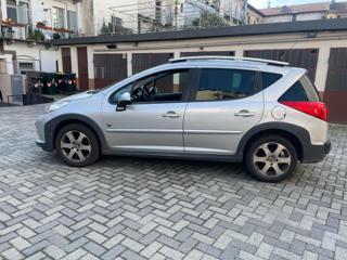 PEUGEOT 207 usata, con Boardcomputer