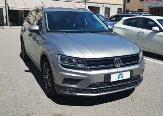 VOLKSWAGEN Tiguan usata, con Autoradio