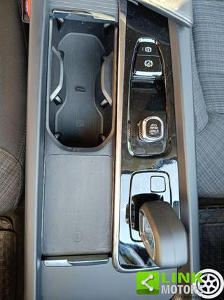 VOLVO XC60 usata, con Telecamera per parcheggio assistito