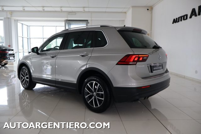 VOLKSWAGEN Tiguan usata, con Airbag laterali