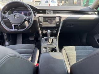 VOLKSWAGEN Passat Variant usata, con Cerchi in lega