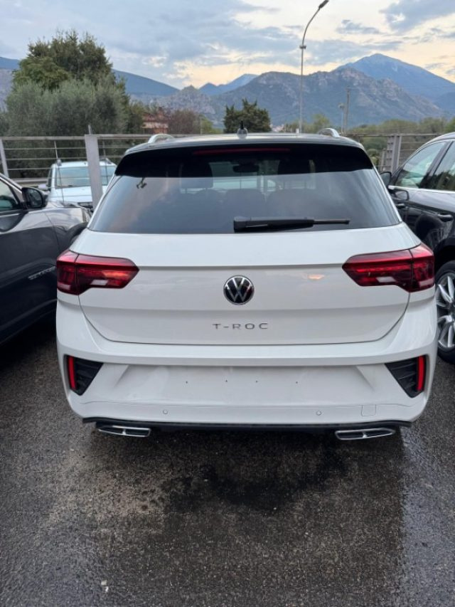 VOLKSWAGEN T-Roc usata, con Autoradio