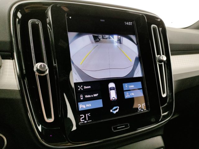 VOLVO XC40 usata, con Touch screen