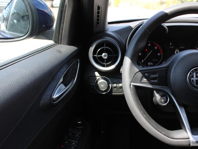ALFA ROMEO Giulia usata, con Servosterzo