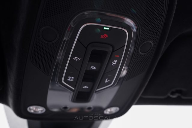 LAMBORGHINI Urus usata, con Head-up display
