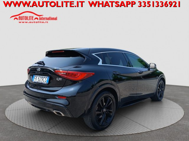 INFINITI Q30 usata, con Airbag Passeggero