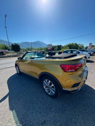 VOLKSWAGEN T-Roc usata, con Autoradio