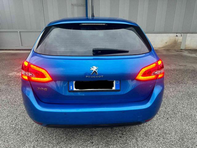 PEUGEOT 308 usata, con Autoradio