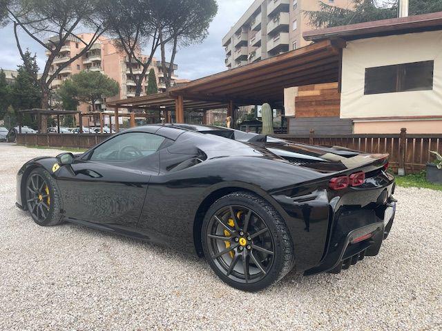 FERRARI SF90 usata, con Airbag
